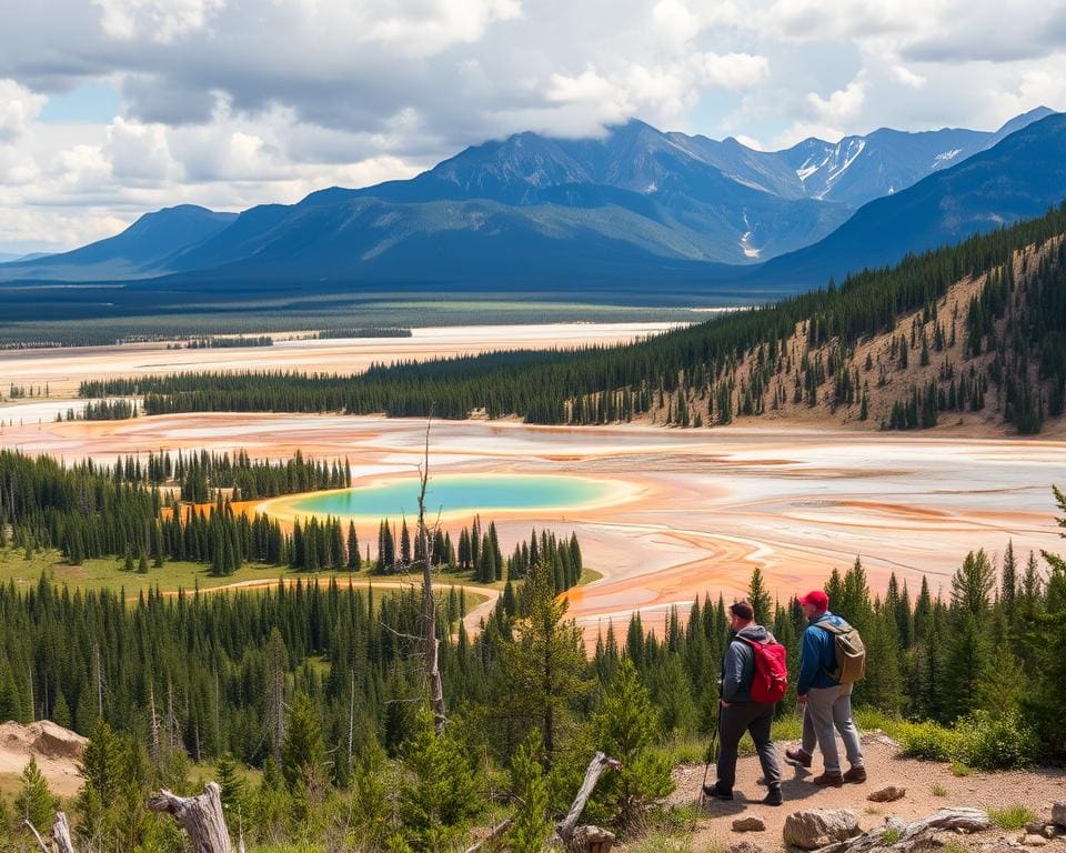 Natur und Abenteuer im Yellowstone-Nationalpark, Wyoming