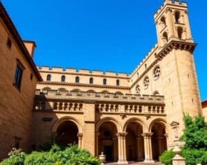 Romanische Bauwerke in Siena, Italien