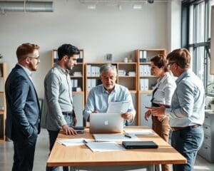 Wie unterstützt ein Vertragsmanager die Abteilungen?