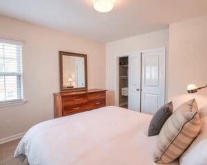 Was sind praktische Möbel für ein Gästezimmer?